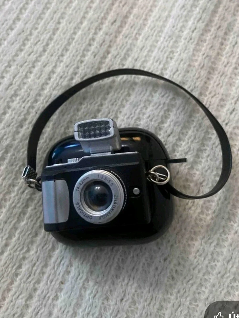 N/A stylish black